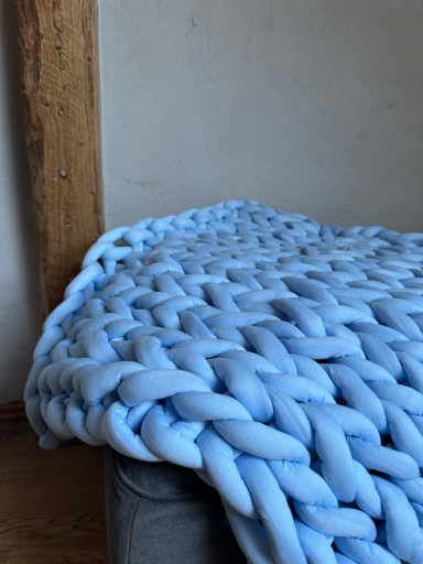 Decke aus Riesengarn